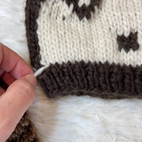 Knitted Brown Scarf and Bear Skull Cap Set - Picture 5 of 6